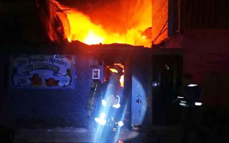 Un Incendio afectó una casa de la calle Irala