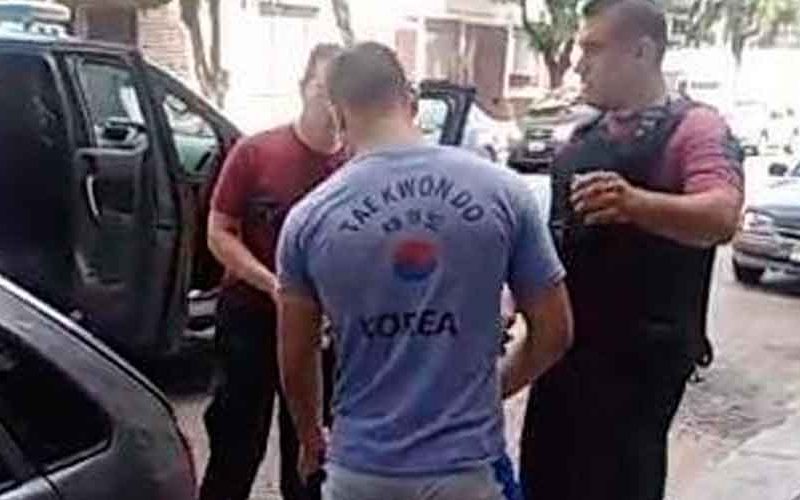 Se hicieron pasar por su hijo para detener a un hombre que lo acosaba por chat Se hicieron pasar por su hijo para detener a un hombre que lo acosaba por chat