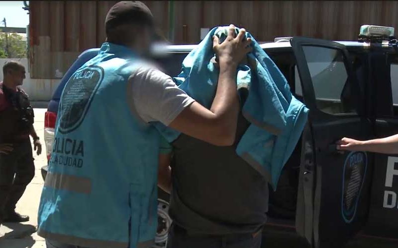 Desbaratan banda narco que operaba tras la fachada de una remisería Desbaratan banda narco que operaba tras la fachada de una remisería