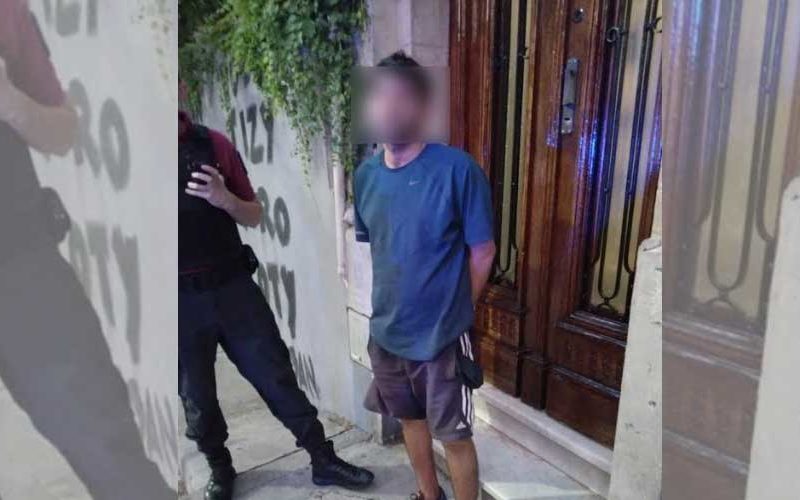 Un hombre fue detenido cuando intentó utilizar una tarjeta robada Un hombre fue detenido cuando intentó utilizar una tarjeta robada