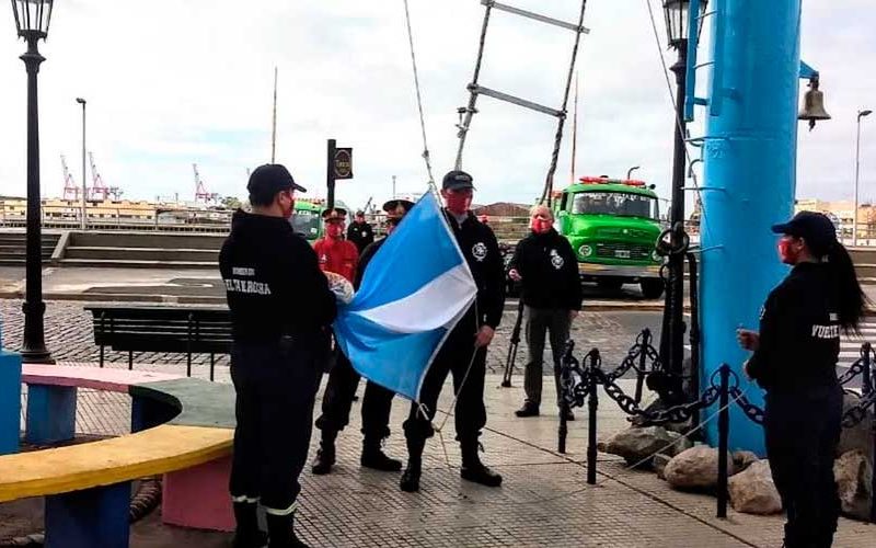 Bomberos conmemoró la Revolución de Mayo