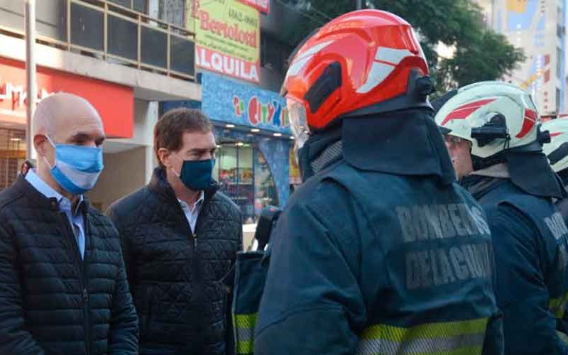 Homenaje a los bomberos caídos en servicio en Villa Crespo