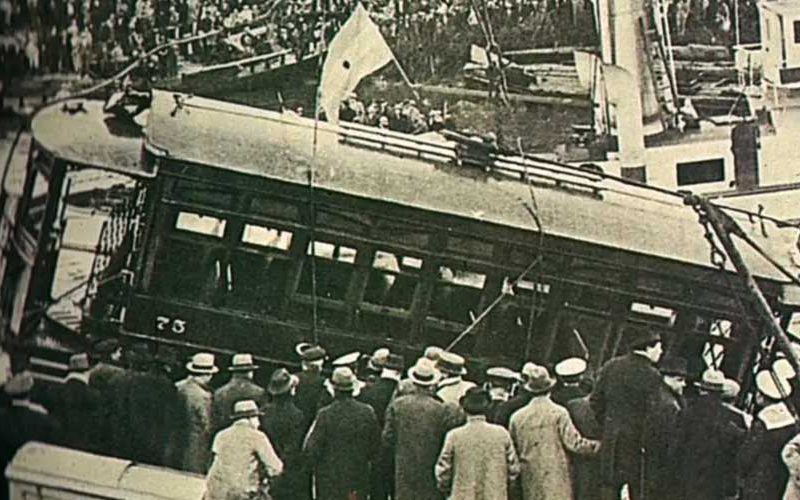 90 años: La tragedia de la caída del tranvía 75 al Riachuelo