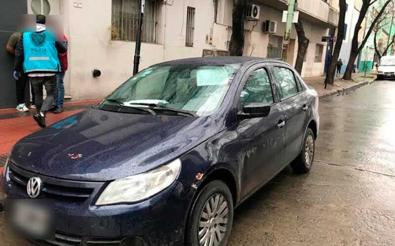Detienen a una pareja con cocaína en Parque Patricios Detienen a una pareja con cocaína en Parque Patricios