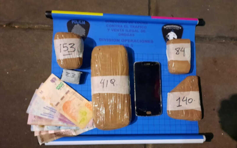 Policía de la Ciudad detuvo a Delivery de drogas. Policía de la Ciudad detuvo a Delivery de drogas.