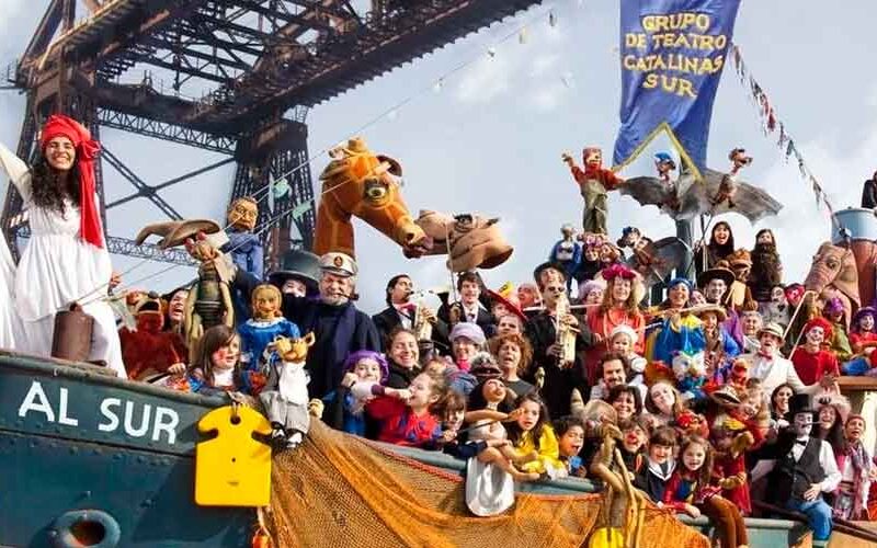 El grupo de teatro Catalinas Sur lanzó una campaña solidaria El grupo de teatro Catalinas Sur lanzó una campaña solidaria