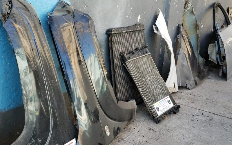 Detienen al dueño de un desarmadero clandestino en Barracas Detienen al dueño de un desarmadero clandestino en Barracas