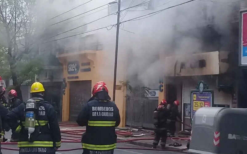 Incendio en un negocio de artículos de limpieza Boedo