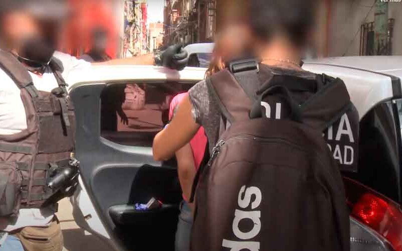 Desbaratan un punto de venta de drogas del Barrio 31 Desbaratan un punto de venta de drogas del Barrio 31