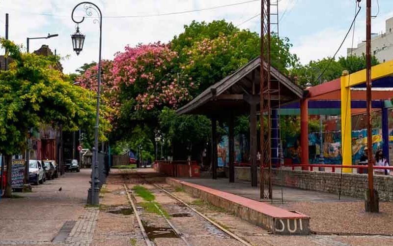 Vecinos impulsan que pase un tren de pasajeros por el barrio