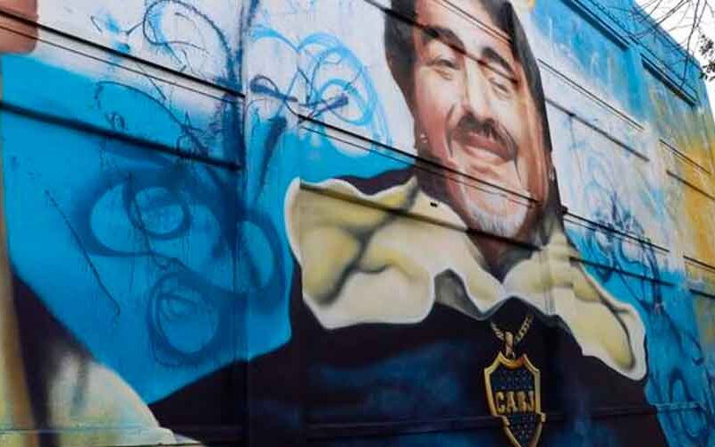 El mural de Diego Maradona en La Boca