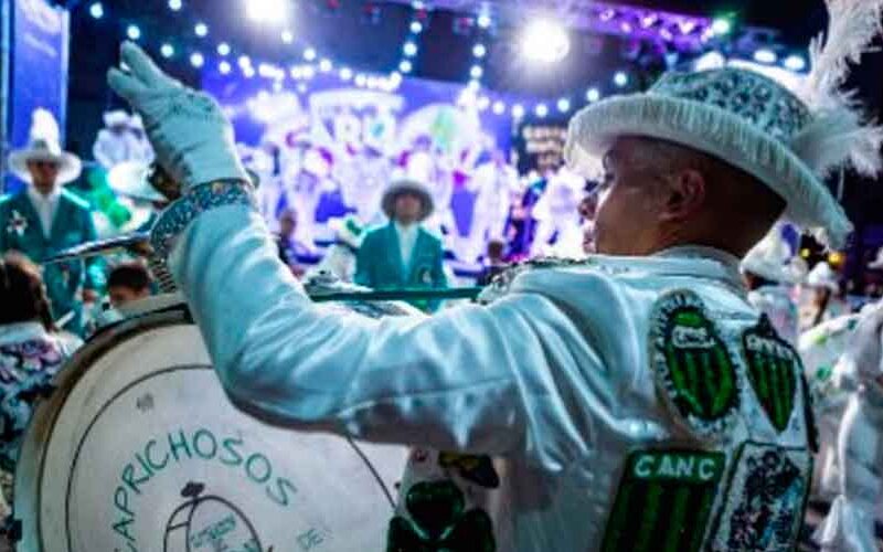 El Carnaval se transforma para seguir celebrando el gran festejo El Carnaval se transforma para seguir celebrando el gran festejo