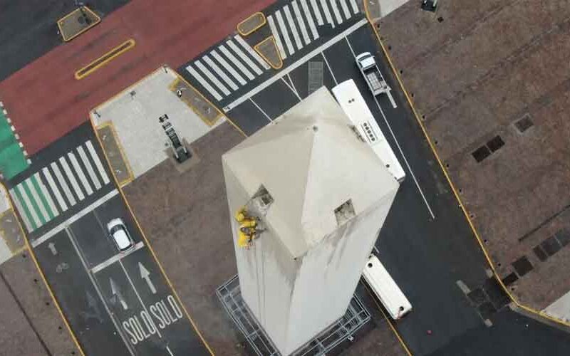 Comenzaron las tareas de mantenimiento en el Obelisco