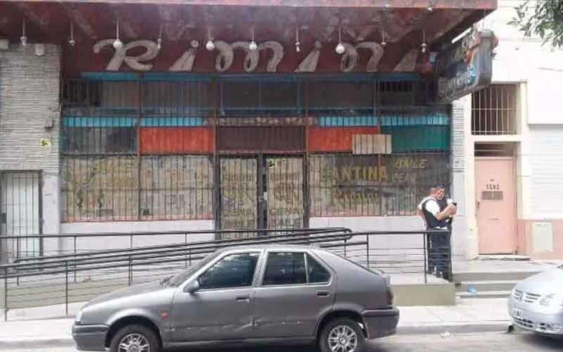 Detienen a 4 sospechosos de asesinar a un hombre Detienen a 4 sospechosos de asesinar a un hombre