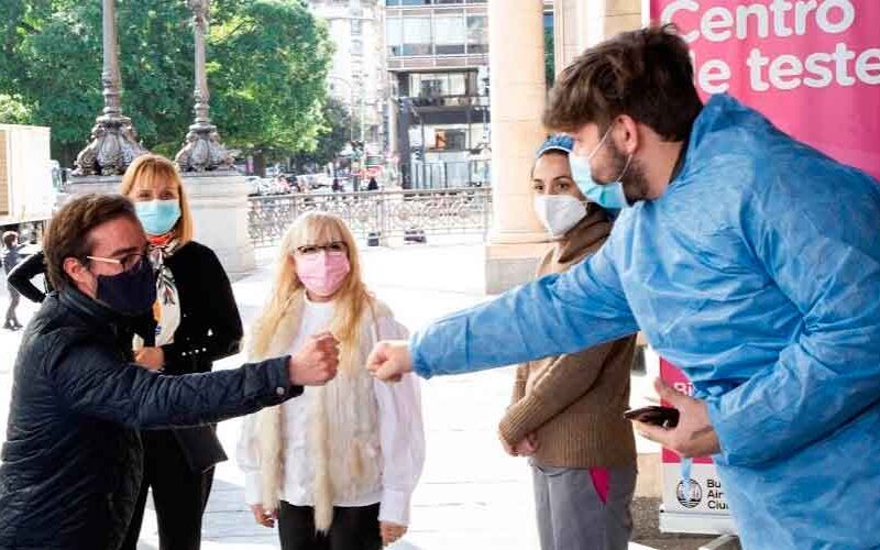 Continúan los testeos a la comunidad artística en el Colón Continúan los testeos a la comunidad artística en el Colón