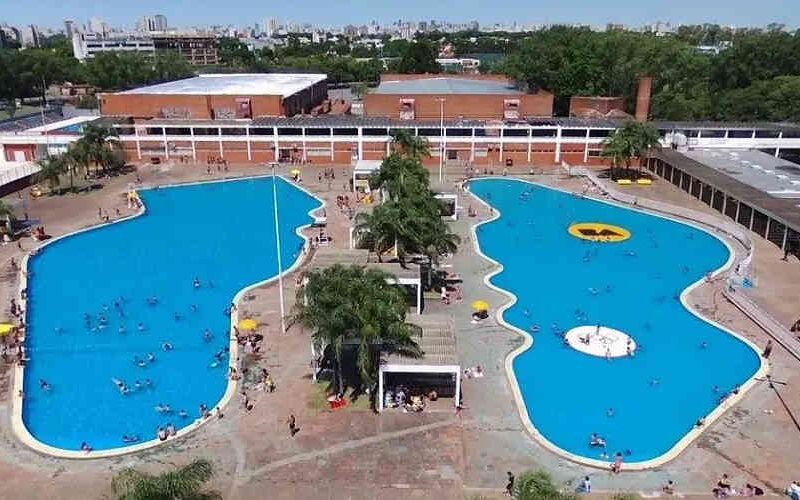 Ciudad reabre los natatorios de los polideportivos públicos