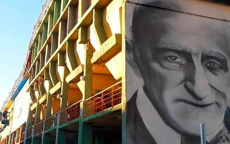 Intervención artística en los “silos areneros” de La Boca Intervención artística en los “silos areneros” de La Boca
