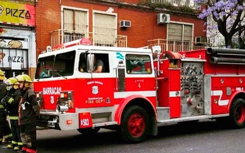 Cierran cuartel de Bomberos Voluntarios en Barracas Cierran cuartel de Bomberos Voluntarios en Barracas