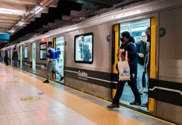 El subte volvió a funcionar con el horario habitual