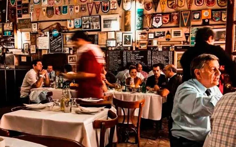 Reabre el bodegón «El Obrero de La Boca»