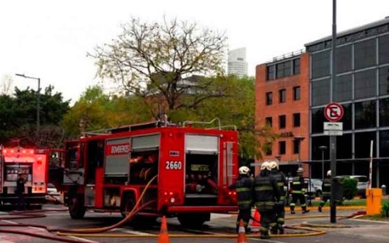 Incendio en un restaurante de Puerto Madero Incendio en un restaurante de Puerto Madero