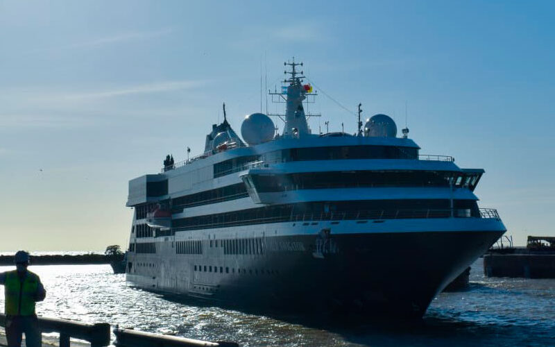 Llegó el primer crucero desde el inicio de la pandemia Llegó el primer crucero desde el inicio de la pandemia