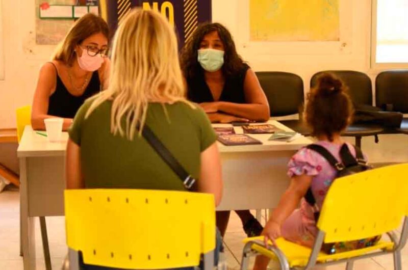 Terminalidad educativa: promueve la inscripción de mujeres en barrios populares Terminalidad educativa: promueve la inscripción de mujeres en barrios populares