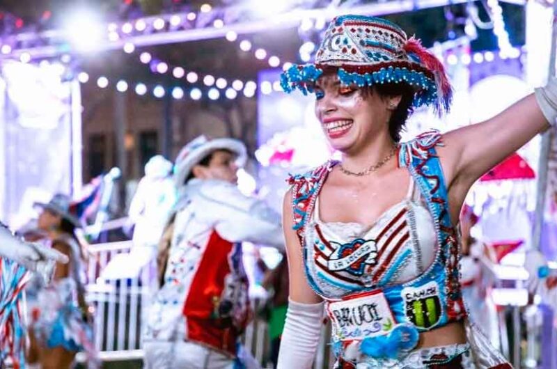 La Avenida de Mayo fue escenario del gran cierre de Carnaval La Avenida de Mayo fue escenario del gran cierre de Carnaval