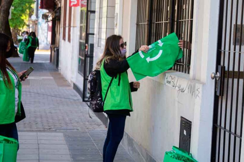 La Ciudad entrega gratuitamente «Ecotachos»