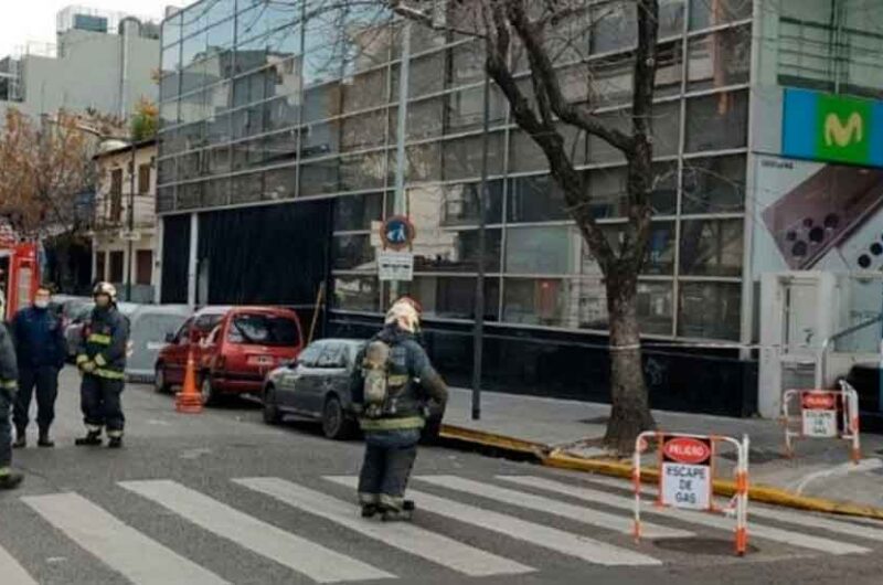 Evacuaron un edificio comercial en Palermo por un escape de gas Evacuaron un edificio comercial en Palermo por un escape de gas