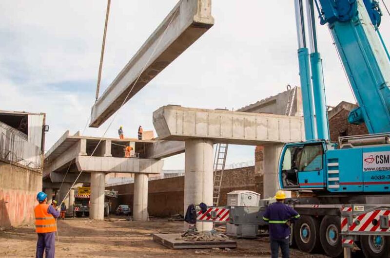 Avanza el viaducto del tren Belgrano Sur