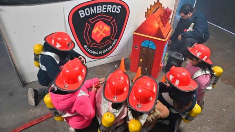 Chicos de Mataderos visitaron la Estación Nueva Chicago