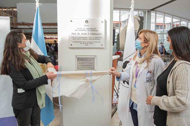 La Legislatura porteña colocó una placa en el Hospital Garrahan