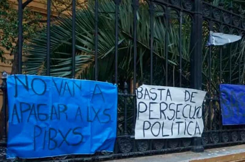 CABA denunció a los alumnos del Mariano Acosta por vandalismo CABA denunció a los alumnos del Mariano Acosta por vandalismo