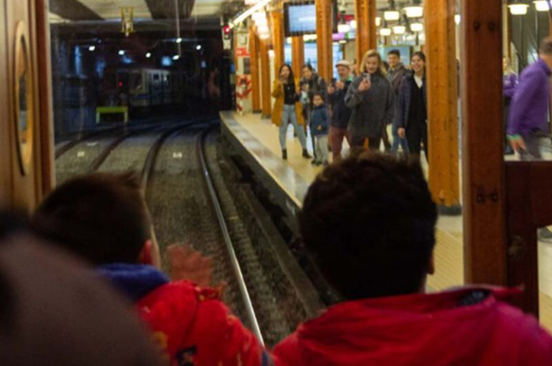 Más de 2000 vecinos vivieron la Noche de los Museos en el subte