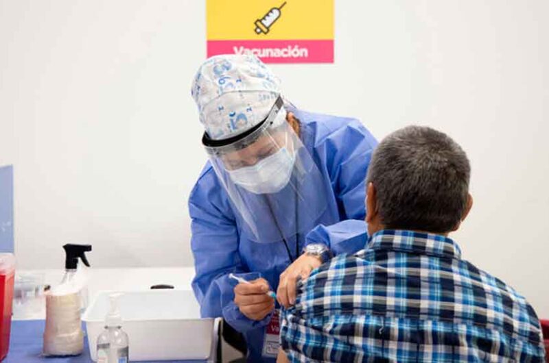 96.725 personas recibieron la vacuna contra el Coronavirus 96.725 personas recibieron la vacuna contra el Coronavirus