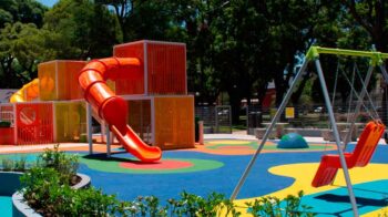 La Ciudad renovó el espacio de juegos de la Plaza Malaver
