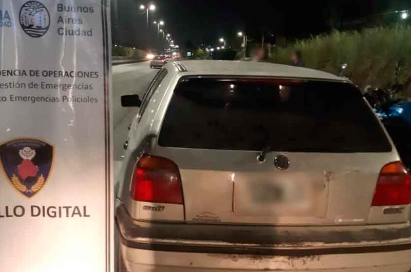 Fue detenido un hombre que manejaba un auto robado Fue detenido un hombre que manejaba un auto robado