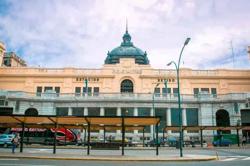 Retiro: Se modificarán las paradas de colectivos y taxis Retiro: Se modificarán las paradas de colectivos y taxis