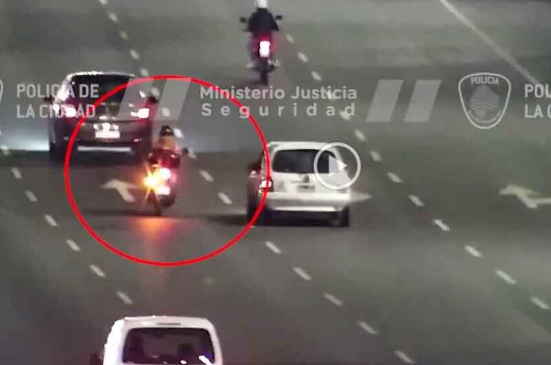 Tras una larga persecución detienen a un delincuente con una moto robada Tras una larga persecución detienen a un delincuente con una moto robada