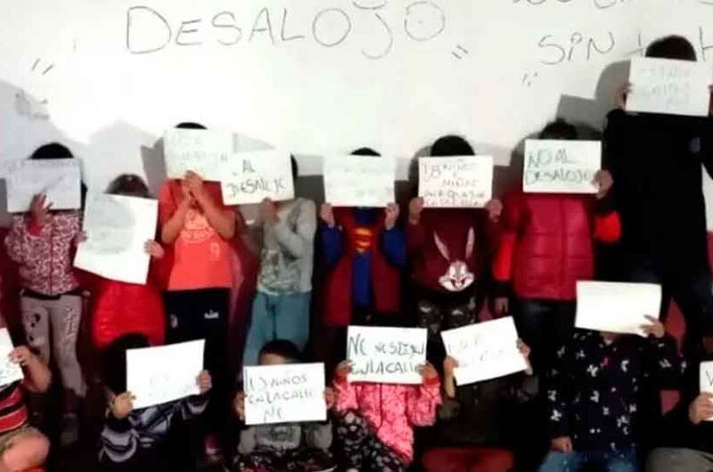Constitución: familias resisten el desalojo de un hotel Constitución: familias resisten el desalojo de un hotel