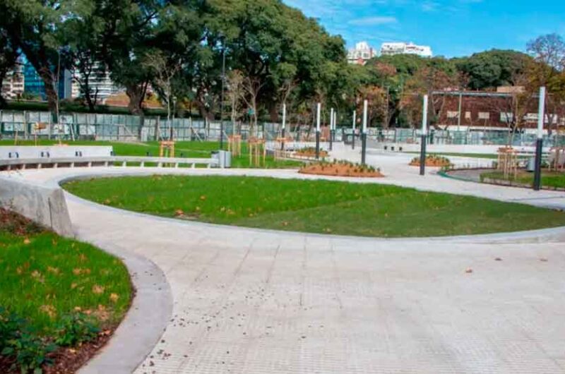 El GCBA inaugura la primera plaza de Las Cañitas El GCBA inaugura la primera plaza de Las Cañitas