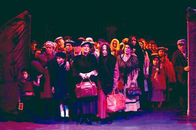 Grupo de Teatro Catalinas Sur: 40 años de utopías Grupo de Teatro Catalinas Sur: 40 años de utopías