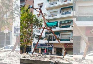 Constitución: quemaron la estatua de María Remedios del Valle