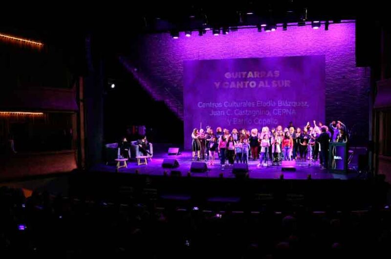 El Programa Cultural en Barrios presentó Talentos BA El Programa Cultural en Barrios presentó Talentos BA