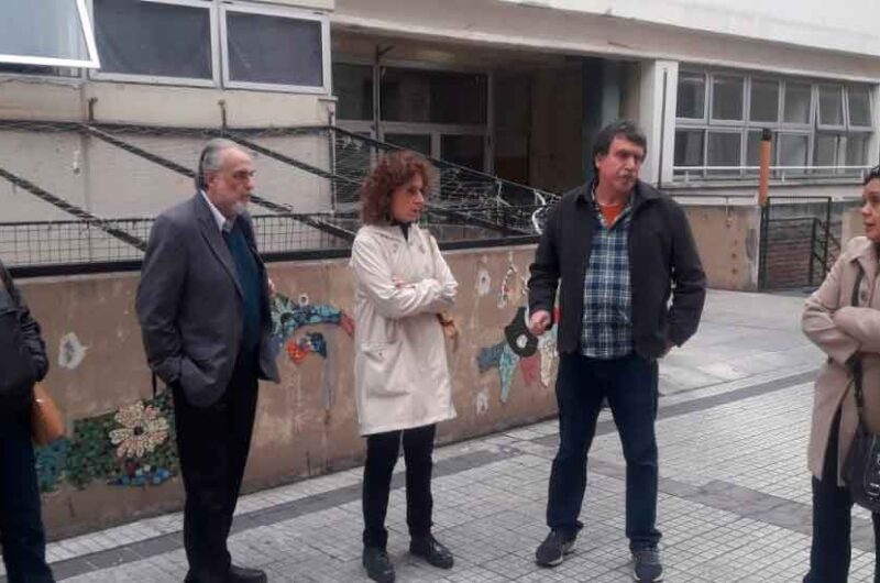La Defensoría visito el Normal Superior en Lenguas Vivas Nº1 La Defensoría visito el Normal Superior en Lenguas Vivas Nº1