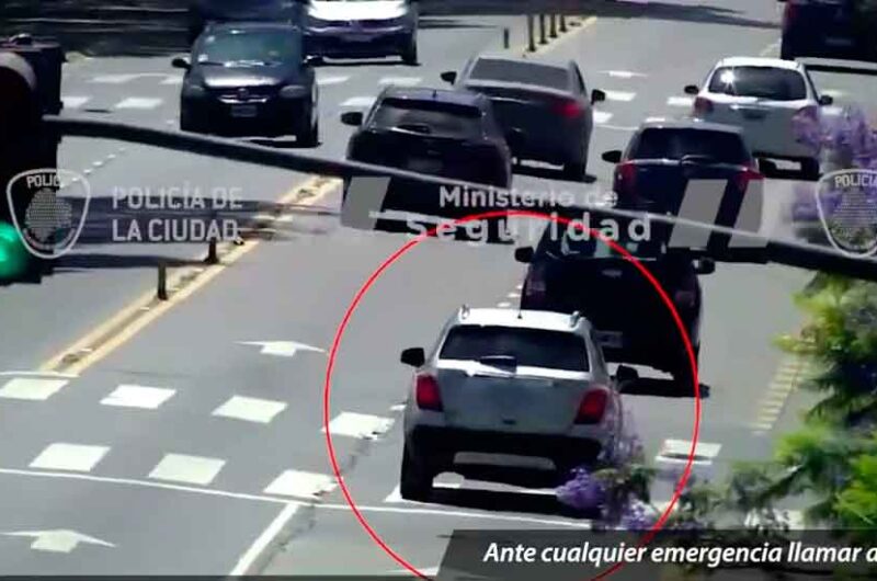 Anillo Digital: Secuestran auto con pedido de captura
