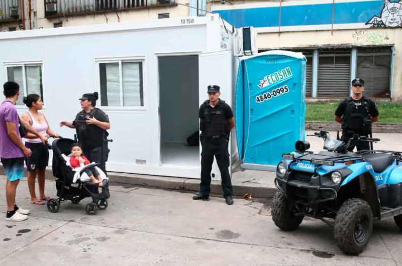 Instalaron un destacamento policial tras el desalojo en Retiro Instalaron un destacamento policial tras el desalojo en Retiro