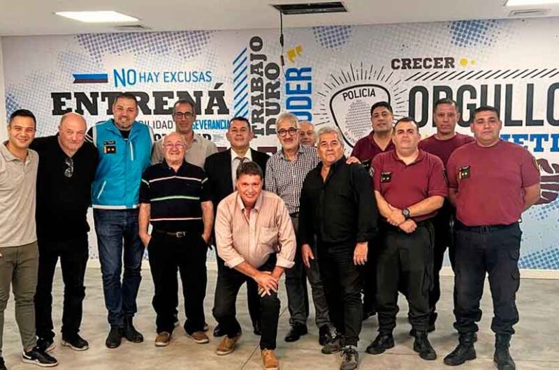 Reunión con autoridades policiales y referentes de CCA