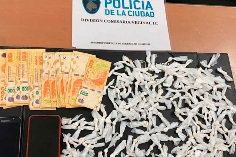 Cayó un dealer de cocaína en un sótano de Constitución